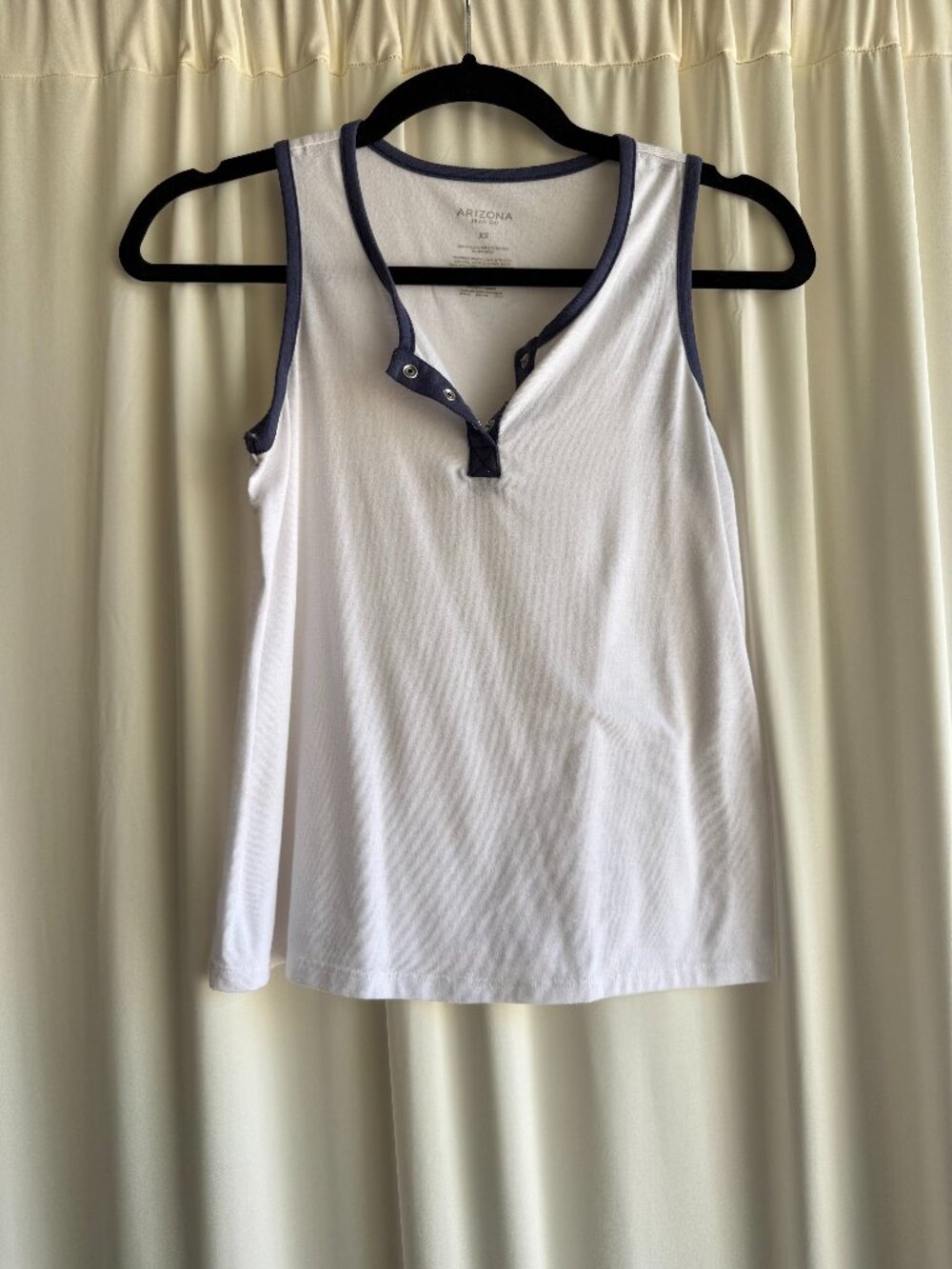 Arizona Jean Co White Snap Henley Tank Top Contrast Trim XS